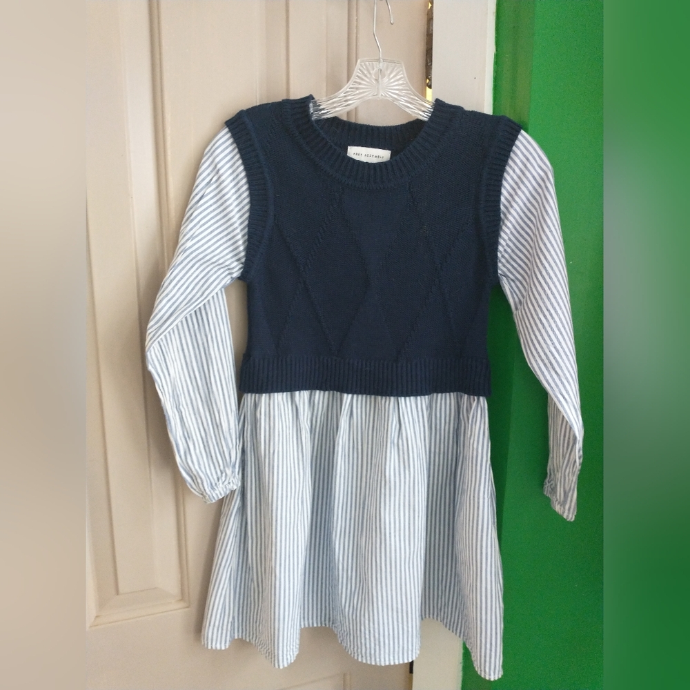Free Assembly Long Vested Shirt Juniors Size Medium